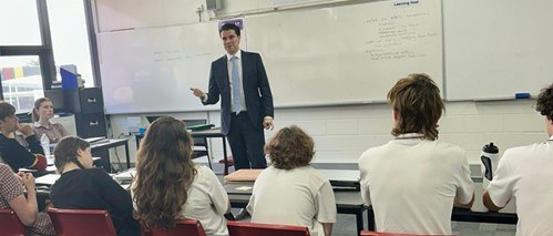 Hon. Tim Watts MPvisited the Year 11 & 12 Global Politics