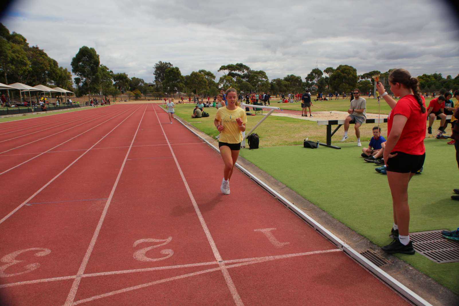 Ella Macleod (1500m)